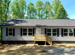 1010 Salem Rd #B, Morganton, NC 28655