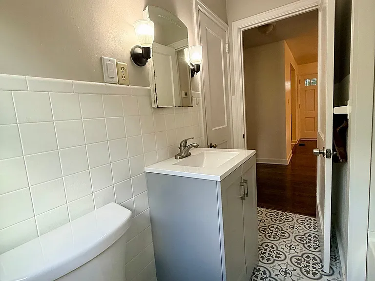 119 E Church St — Photo 20