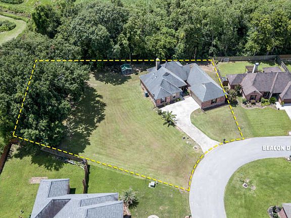4th image of 640 Beacon Dr