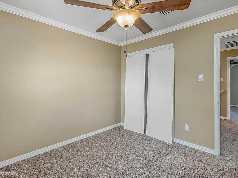 10101 Saratoga Dr — Photo 11