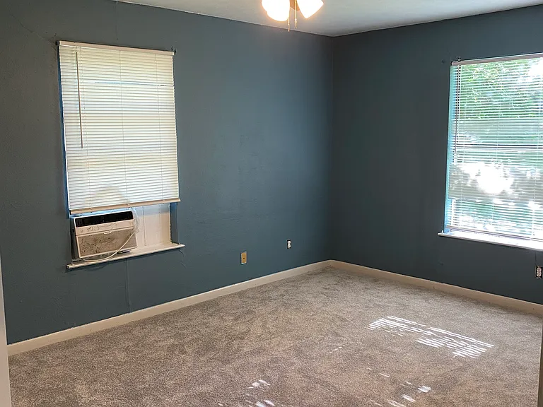 215 S Tatum Ave — Photo 8