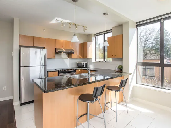 511 Rochester Ave #507, Coquitlam, BC V3K 0A2