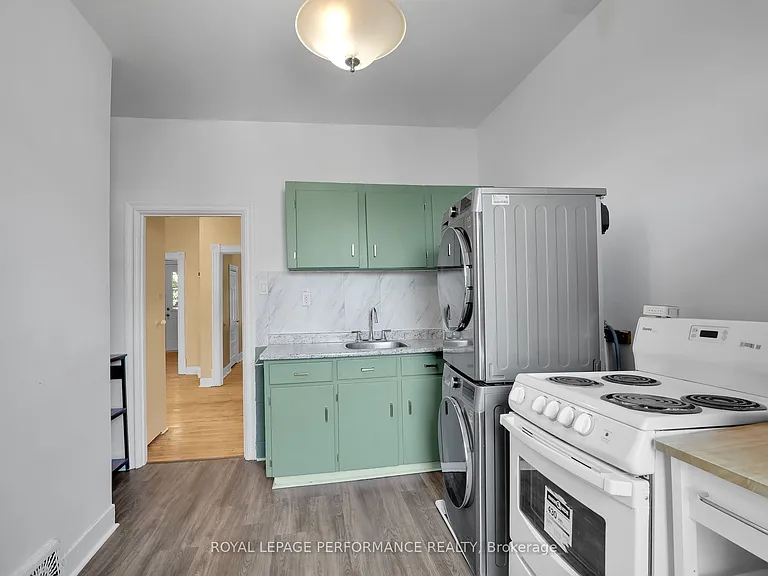 205 Flora St #2 — Photo 5