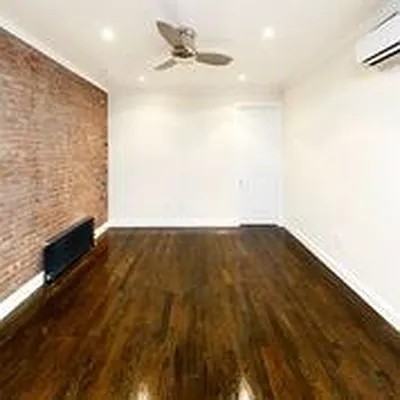 Rented by Francine Realty | media 23