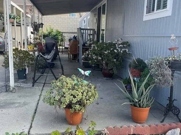 201 E Arrow Hwy Spc 70, Glendora, CA 91740