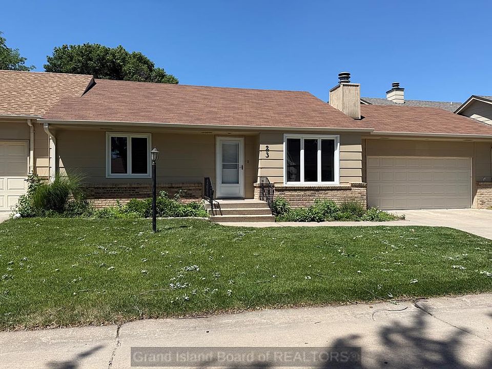 1st image of 23 Saint James Pl
