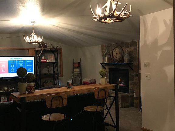 3rd image of 905 Park Ave