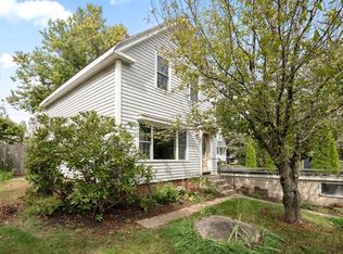 8 Swetts Hl, Amesbury, MA 01913