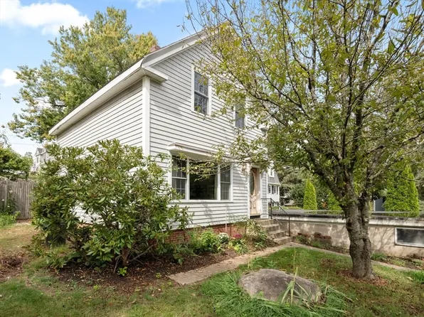 8 Swetts Hl, Amesbury, MA 01913