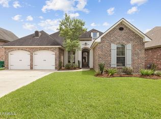 104 Tortoise Ln, Broussard, LA 70518
