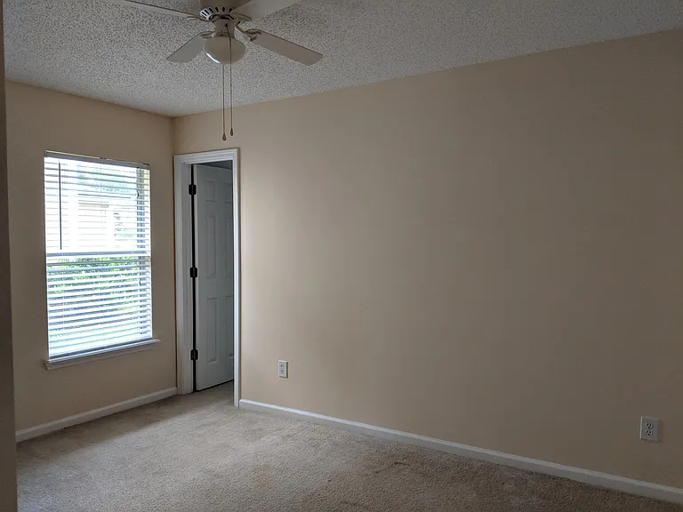 Bedroom 3 with walk-in Closet