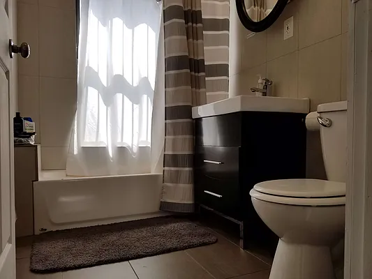 Rented by null | media 33