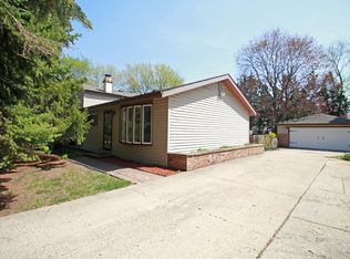 16147 W Pope Blvd, Prairie View, IL 60069