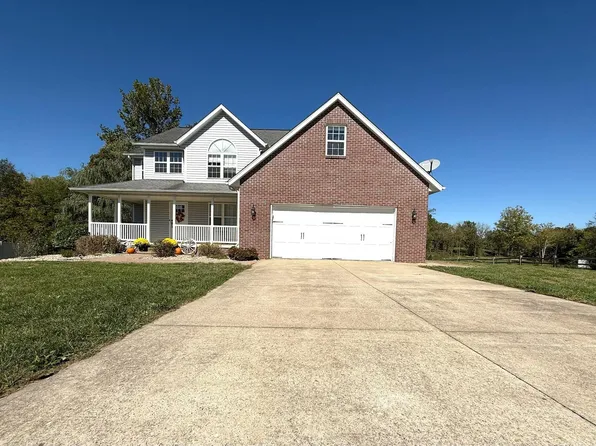 212 Maple Run Estates Blvd, Springville, IN 47462