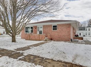 106 N Sherman St, Danvers, IL 61732
