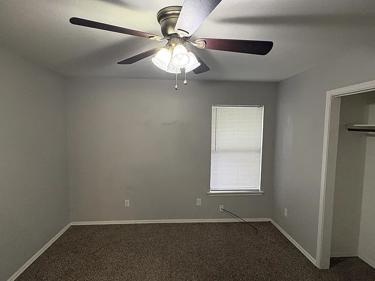 203 S Baggett St #10 — Photo 8