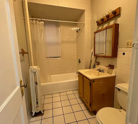 4th image of 461 Park Dr #9
