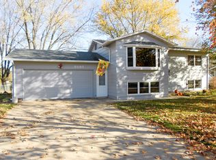 5067 Foulk Rd, Waterloo, IA 50702