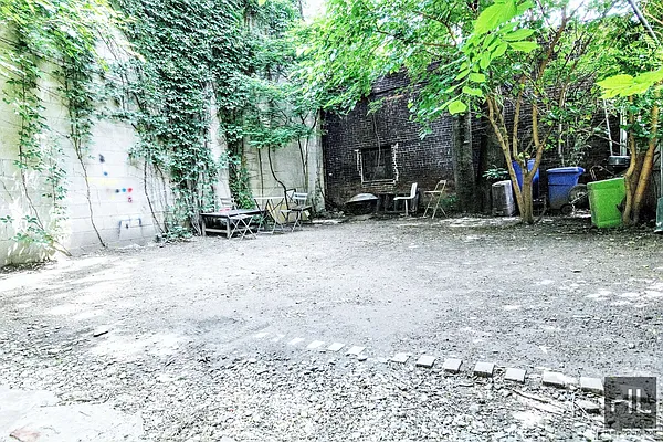 Rented by Highline Residential | media 14