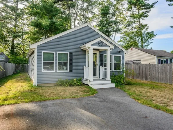 22 Crystal Lake Dr, Carver, MA 02330