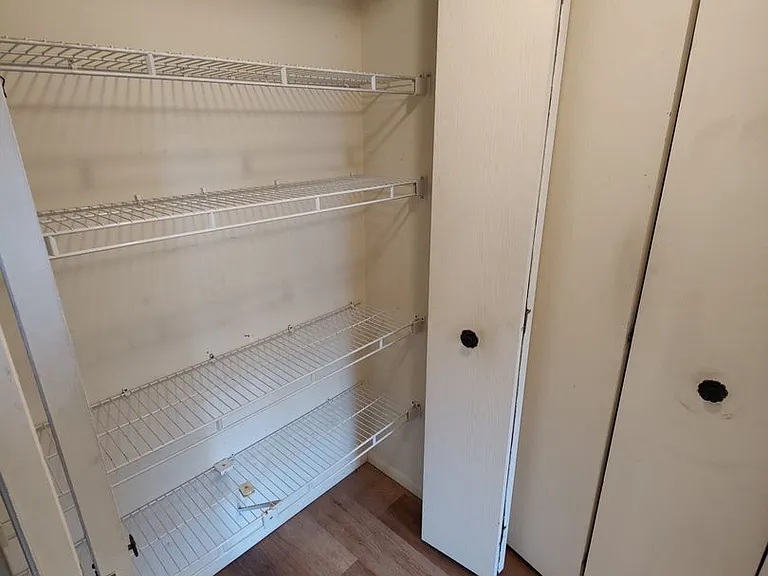 102 Sonnybrook Ct — Photo 14