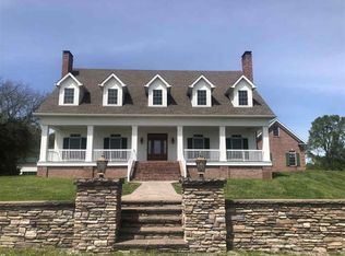 966 Creekside Ln, Gradyville, KY 42742