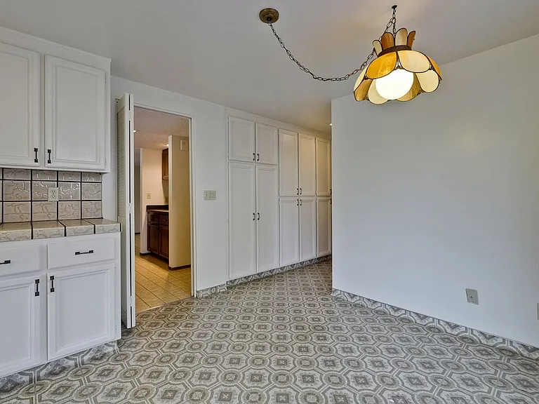 8224 Claret Ct — Photo 15