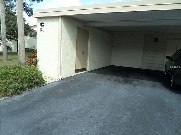 3rd image of 1401 Pine Lake Dr #1