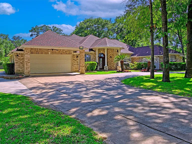 11207 Indian Trails Dr — Photo 2
