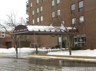 6615 Lake Shore Dr S APT 906, Minneapolis, MN 55423