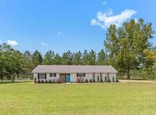 1042 S Broad St, Newville, AL 36353
