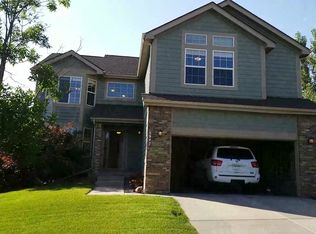 5942 S Versailles St, Aurora, CO 80015
