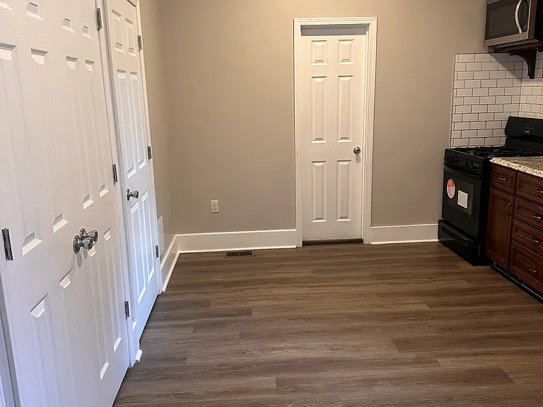 2710 Taylor Blvd #3 — Photo 2