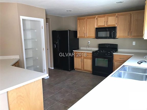 5th image of 4189 English Walnut Ct