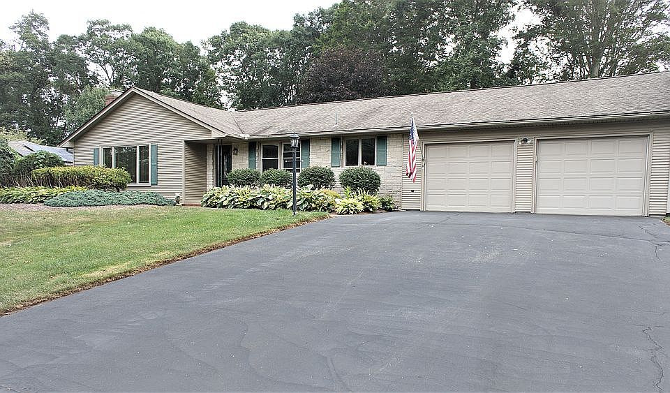 12 Paul Hts, Southington, CT 06489 Zillow