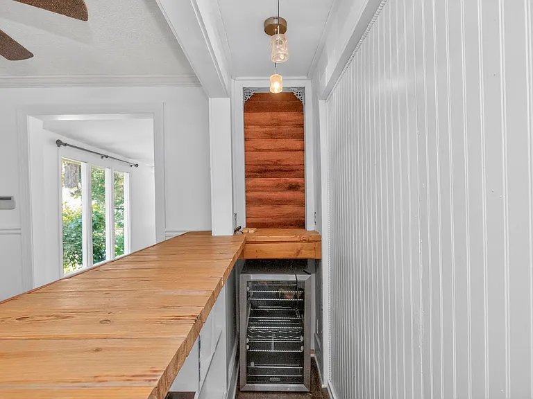 3008 Lakeshore Dr — Photo 10