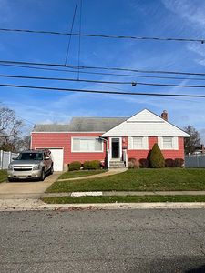 47 Maple St, Massapequa, NY, 11758