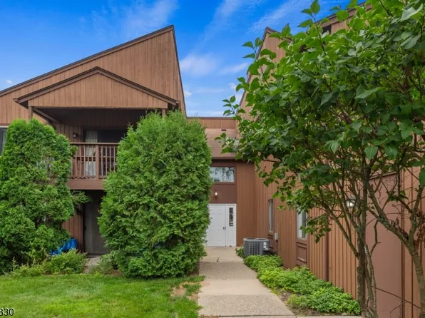 154 Drake Ln, Roxbury Twp., NJ 07852