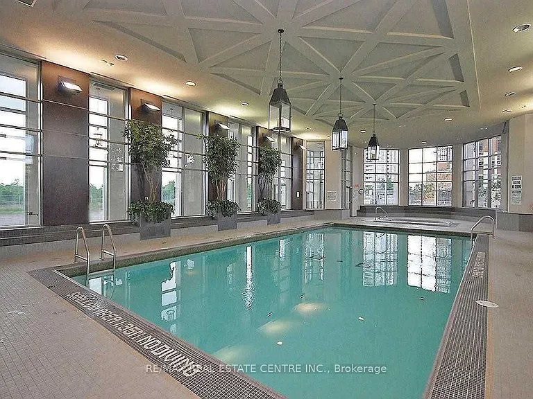 388 Prince Of Wales Dr #3206 — Photo 15