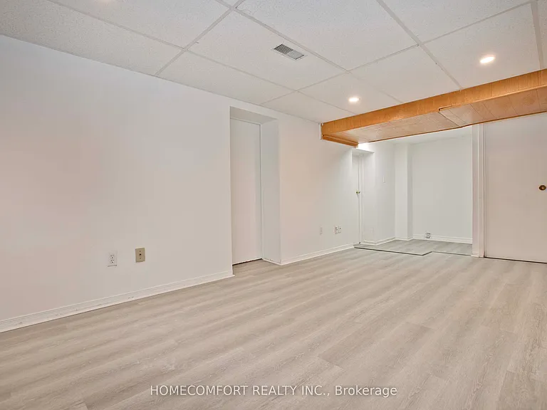 247 Parkview Ave — Photo 25