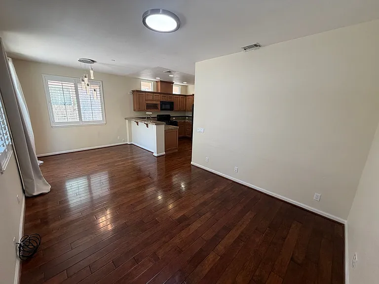 5028 Ocean Ln — Photo 7