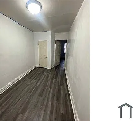 2514 E Madison St — Photo 6