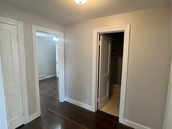 4th image of 2907 Poplar St #A