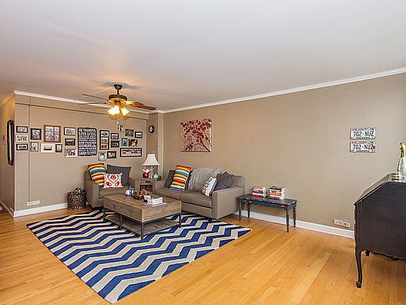 4th image of 1455 N Sandburg Ter APT 2804