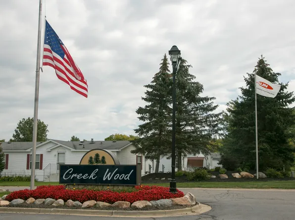 3440 Creekside Blvd, Burton, MI 48519