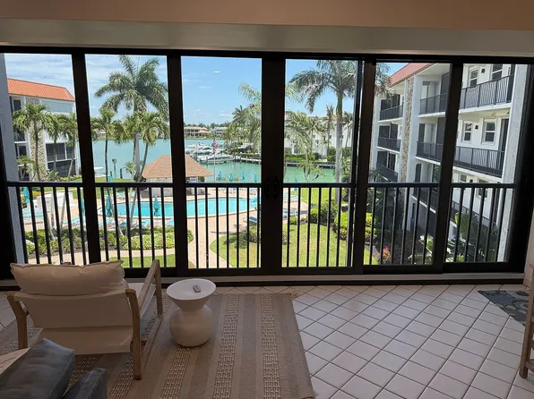 2900 Gulf Shore Blvd N APT 310, Naples, FL 34103