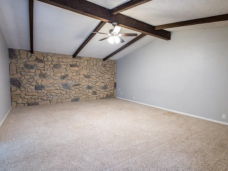 4602 Karla St — Photo 14