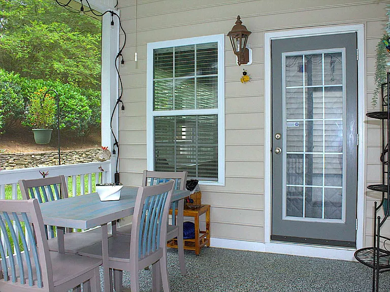 112 Victoria Park Dr — Photo 25