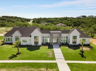 2542 Town View Dr, Midlothian, TX 75104