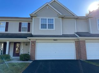5611 Wildspring Dr, Lake In The Hills, IL 60156